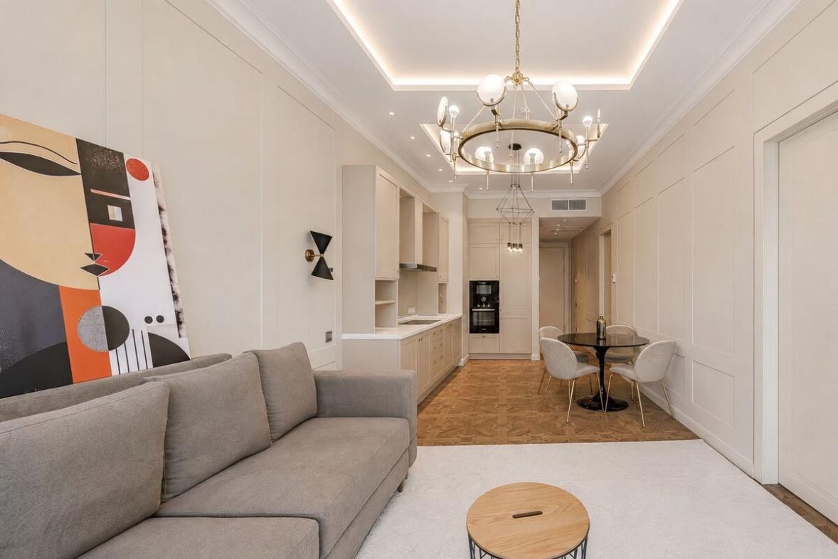 Апартаменты 93 м² в Актёр Гэлакси Сочи с видом на море и дизайнерским интерьером