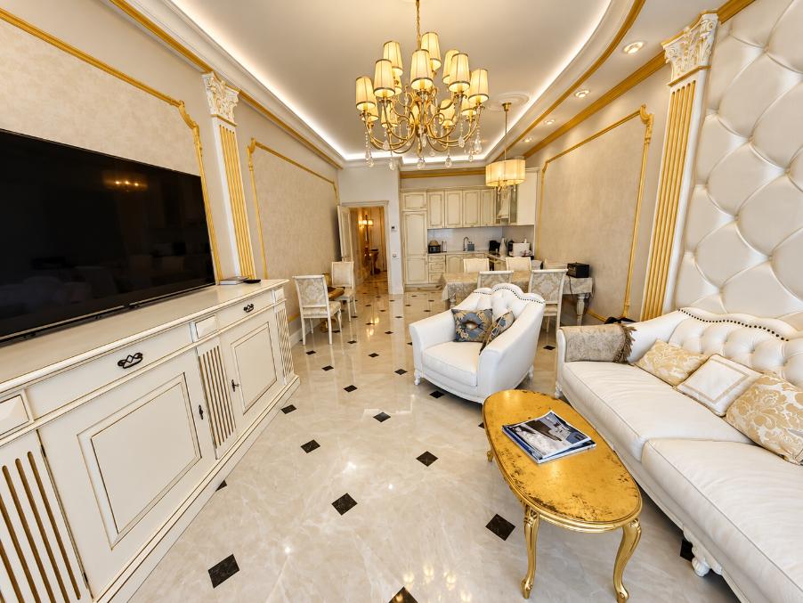 Просторная кухня-гостиная апартамента 236 м² в Актёр Гэлакси